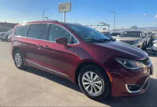 2018 Chrysler Pacifica
Touring L