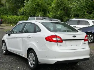 2013 Ford Fiesta S