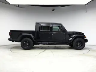 Jeep Gladiator 2022 4x4 Sport 4dr Crew Cab 5.0 ft. SB
