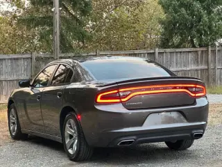 2015 Dodge Charger SE