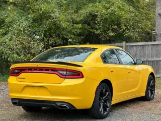 2018 Dodge Charger SXT