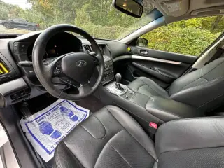 2015 Infiniti Q40