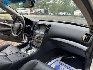 2015 Infiniti Q40