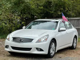 2015 Infiniti Q40