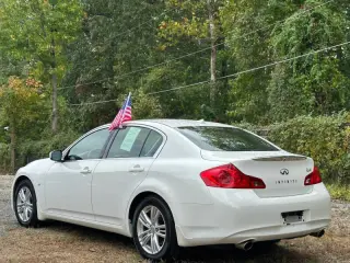 2015 Infiniti Q40