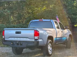 2017 Toyota Tacoma