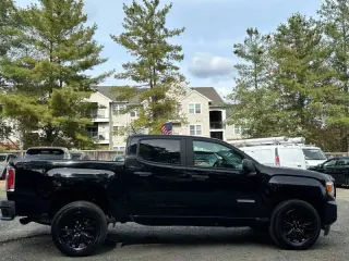 2021 GMC Canyon Elevation Standard