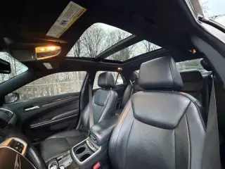 2014 Chrysler 300 C