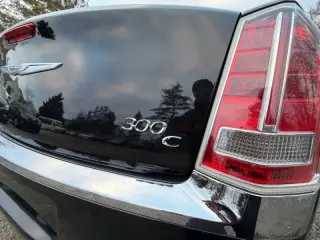 2014 Chrysler 300 C
