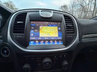 2014 Chrysler 300 C