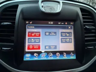 2014 Chrysler 300 C