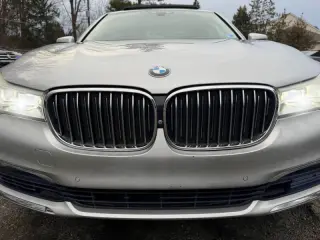 2017 BMW 7 Series 740i