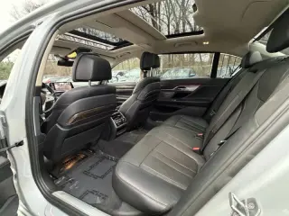 2017 BMW 7 Series 740i