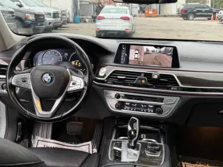 2017 BMW 7 Series 740i
