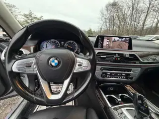 2017 BMW 7 Series 740i