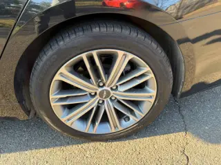 2018 Genesis G80