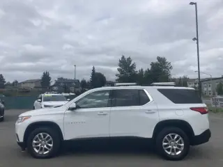 2021 Chevrolet Traverse LT Leather