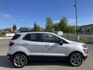 2020 Ford EcoSport SES