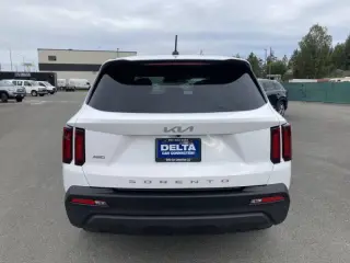 2022 Kia Sorento LX