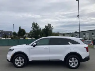 2022 Kia Sorento LX