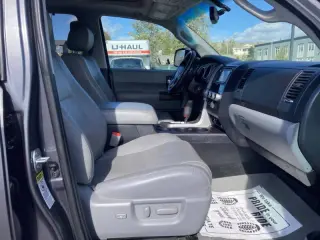 2014 Toyota Sequoia Platinum