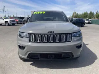 2022 Jeep Grand Cherokee WK Laredo E