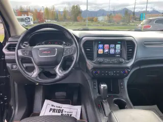 2017 GMC Acadia SLE-2