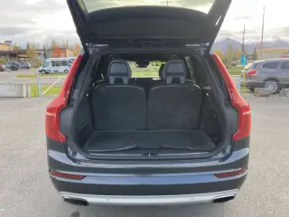2017 Volvo XC90 T6 Momentum