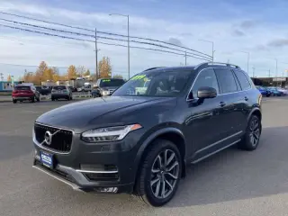 2017 Volvo XC90 T6 Momentum