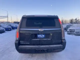 2016 Cadillac Escalade ESV Luxury Collection