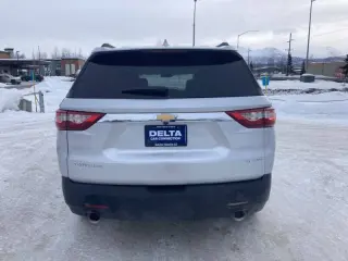 2021 Chevrolet Traverse LT Leather