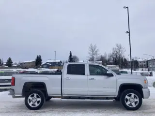 2015 GMC Sierra 2500HD Denali