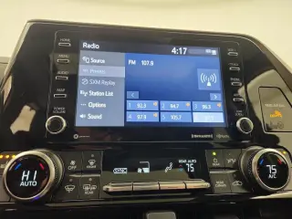 Toyota Highlander 2022 AWD XLE 4dr SUV