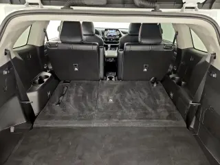 Toyota Highlander 2022 AWD XLE 4dr SUV