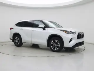 Toyota Highlander 2022 AWD XLE 4dr SUV
