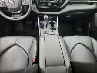 Toyota Highlander 2022 AWD XLE 4dr SUV