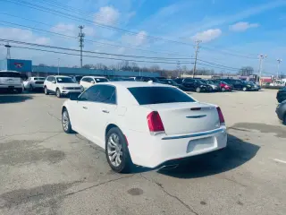 2019 Chrysler 300 Limited