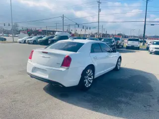 2019 Chrysler 300 Limited