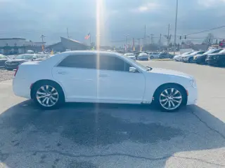 2019 Chrysler 300 Limited