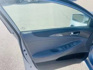 2013 Hyundai Sonata Hybrid