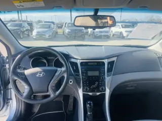 2013 Hyundai Sonata Hybrid
