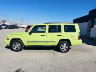 2010 Jeep Commander Sport