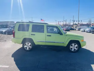 2010 Jeep Commander Sport