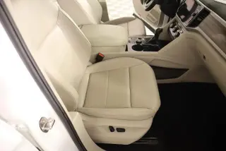 Volkswagen Atlas 2021 AWD V6 SEL 4Motion 4dr SUV (midyear release)