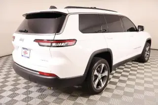 Jeep Grand Cherokee L 2025 4x2 Laredo 4dr SUV