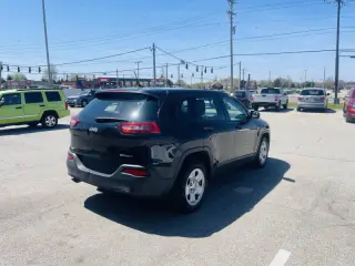 2014 Jeep Cherokee Sport