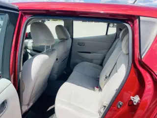 2013 Nissan LEAF SV