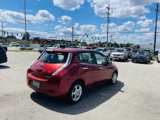 2013 Nissan LEAF SV