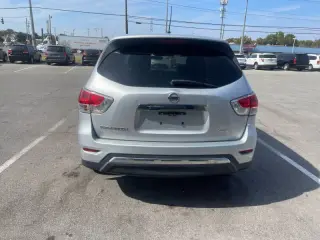 2013 Nissan Pathfinder S