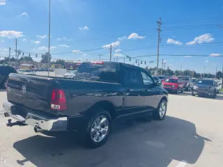 2016 RAM 1500 SLT